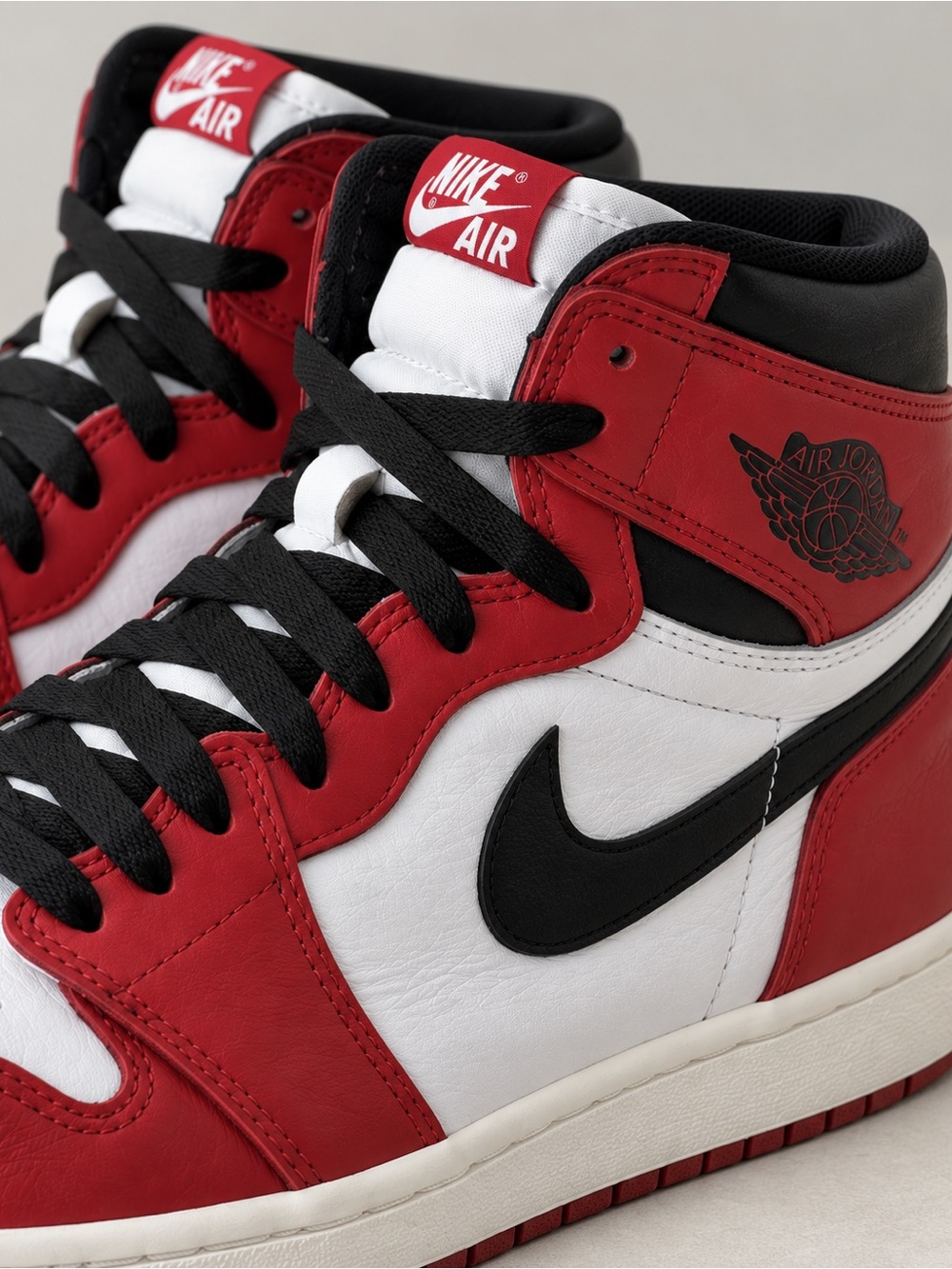 Jordan Air Retro High Top Sneakers - White/Red/Black